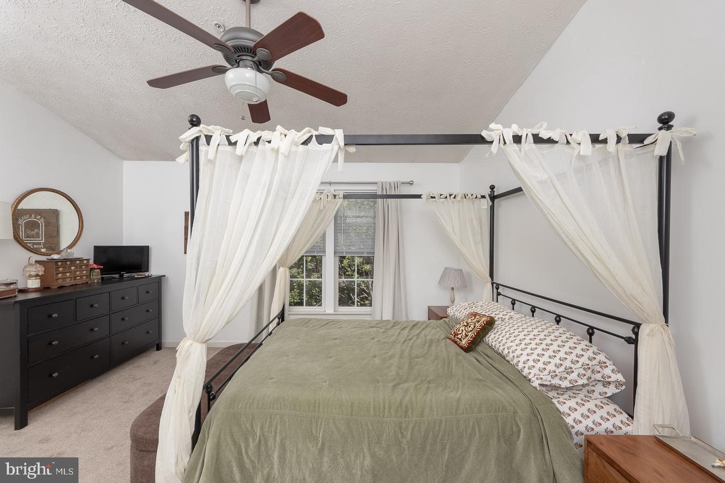 1069 Jeanett Way photo 15