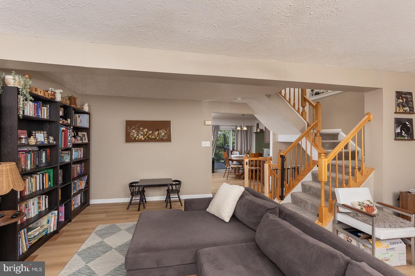 1069 Jeanett Way photo 8