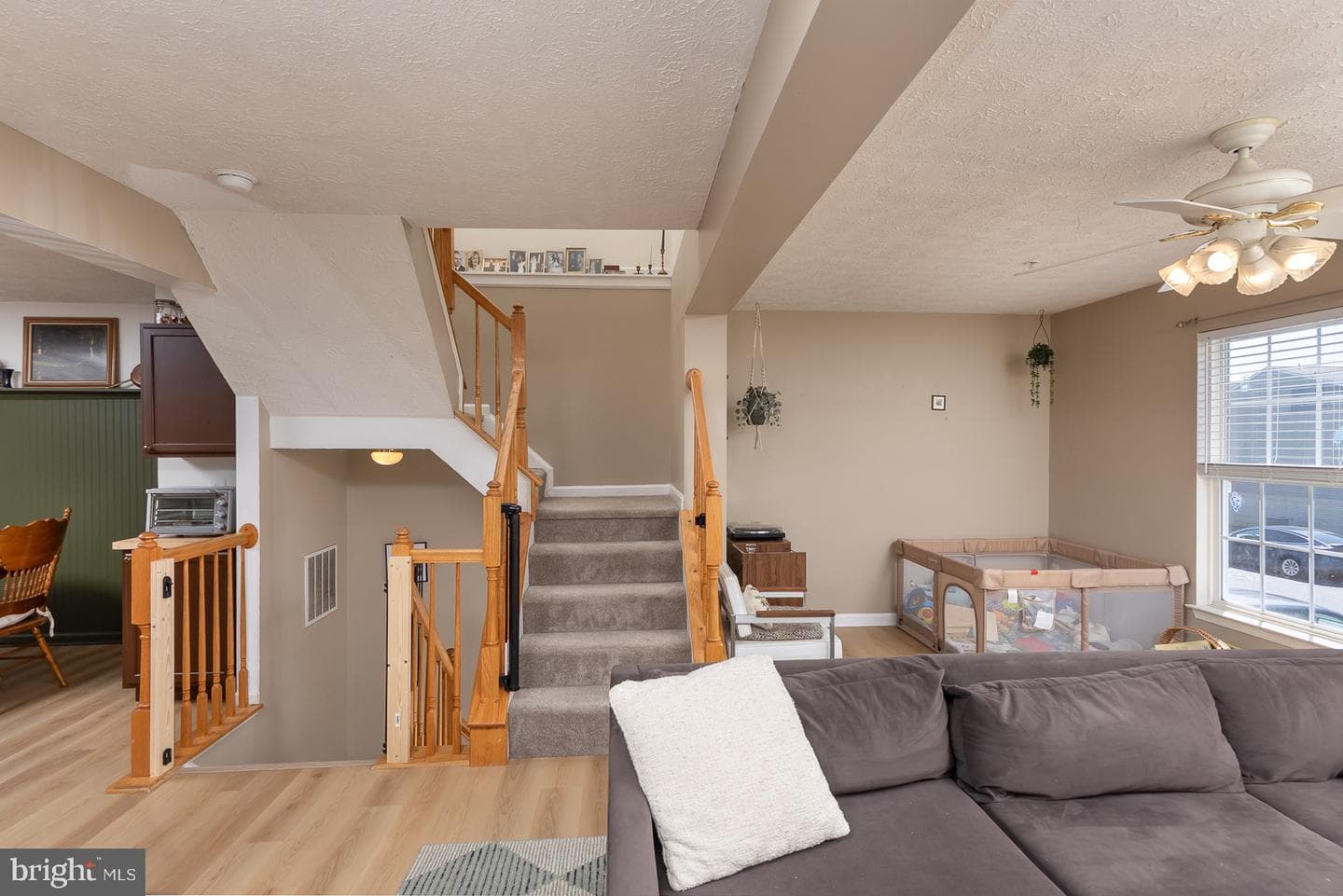 1069 Jeanett Way photo 9