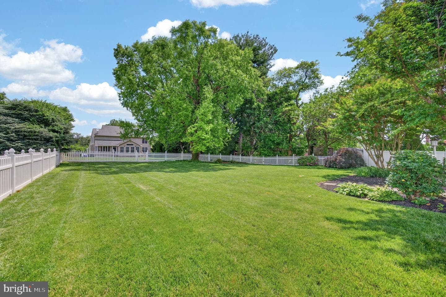 805 Martin Road photo 3