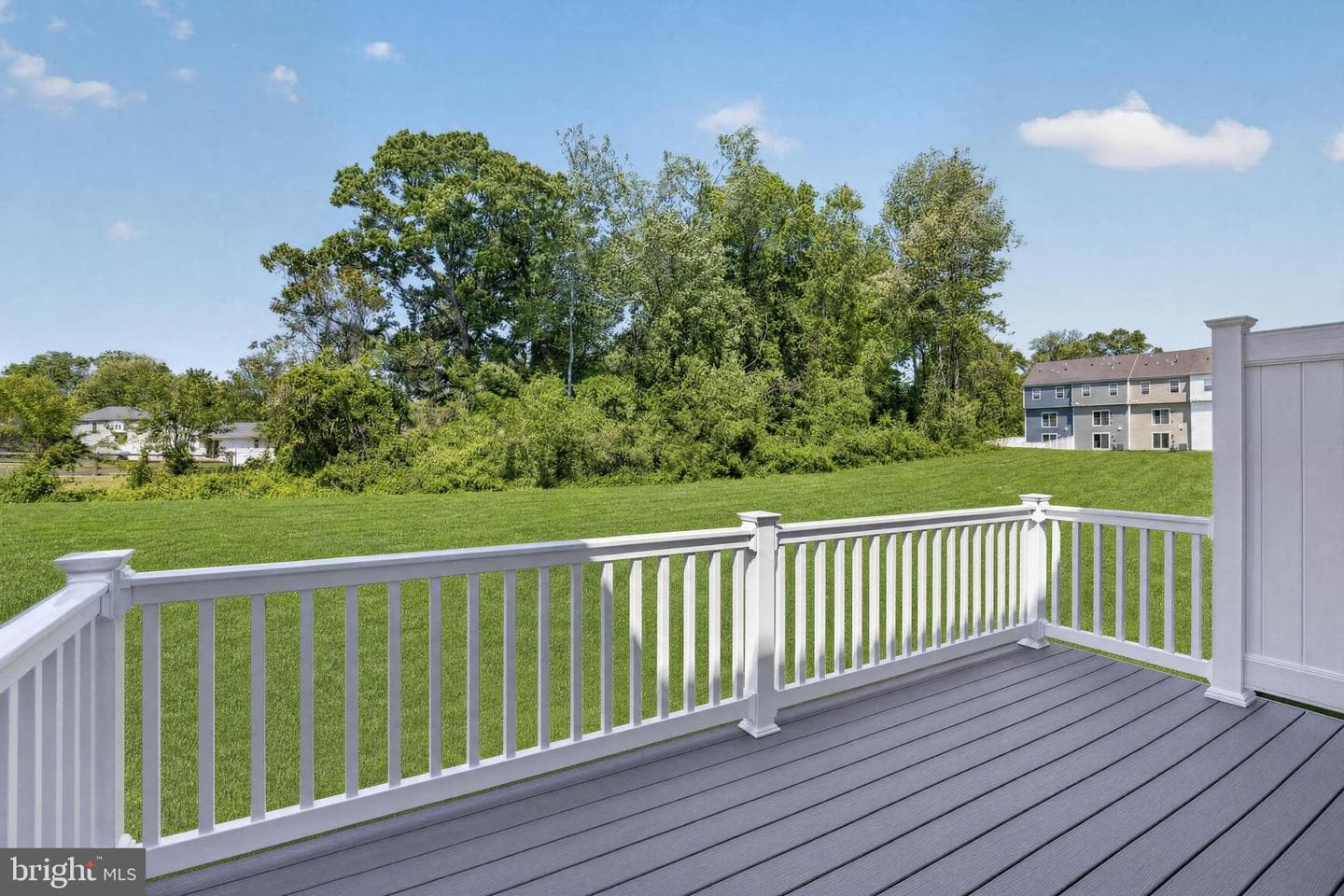 331 Hackley Drive photo 18