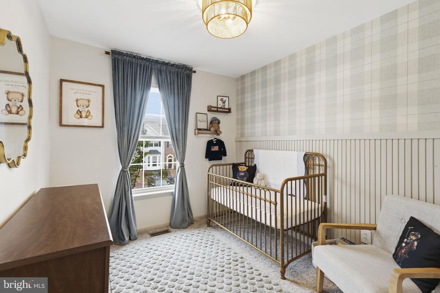 587 Kirkcaldy Way photo 25