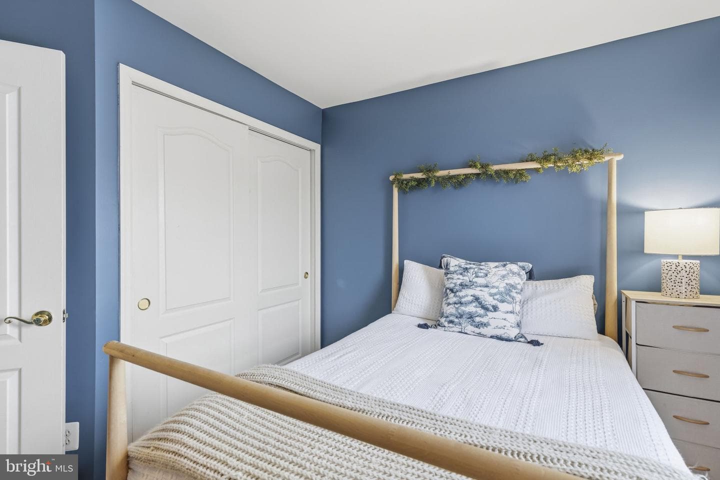 587 Kirkcaldy Way photo 28