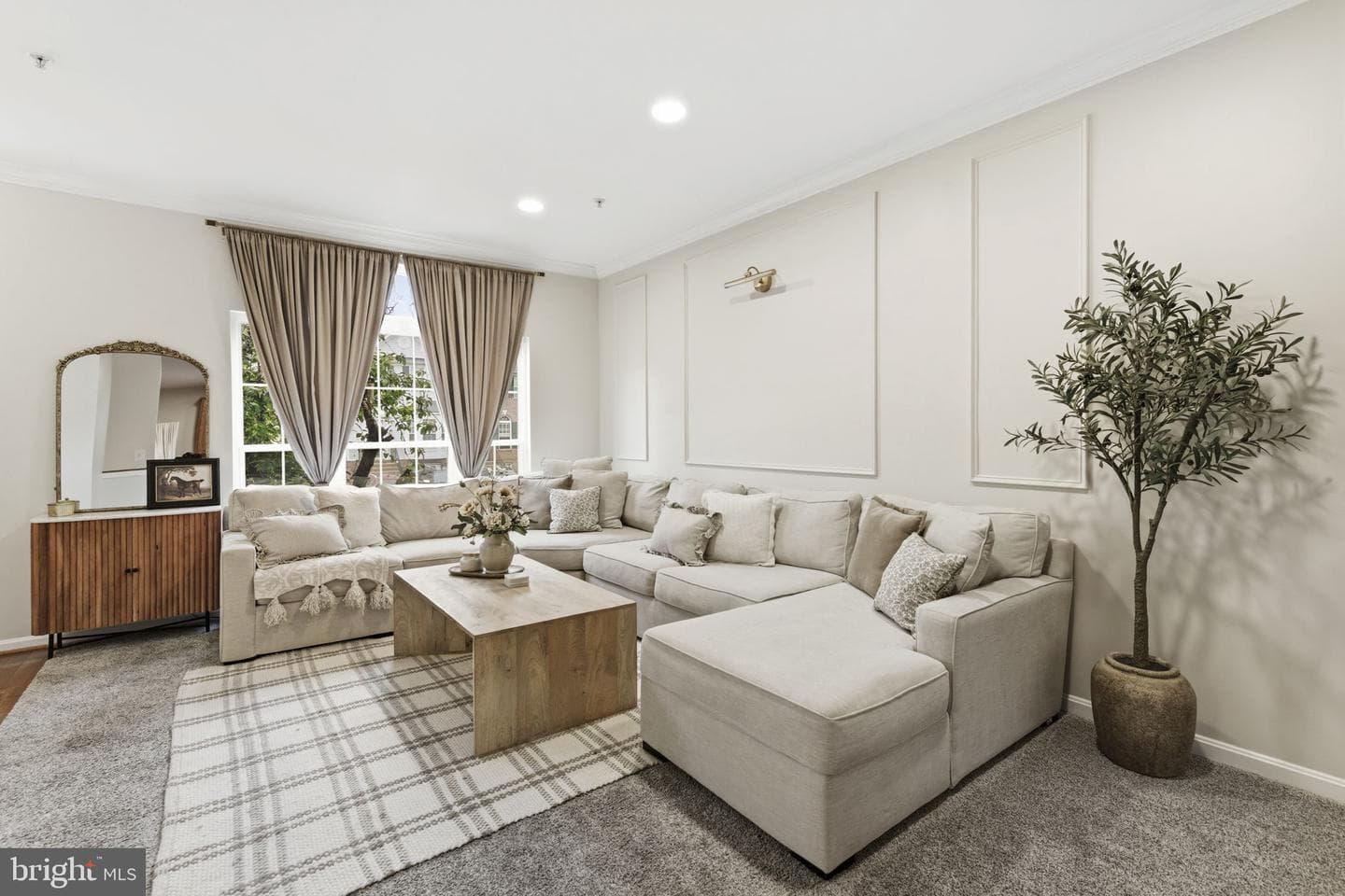 587 Kirkcaldy Way photo 7