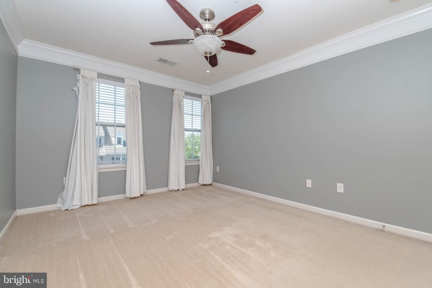 107 Steed Lane photo 32