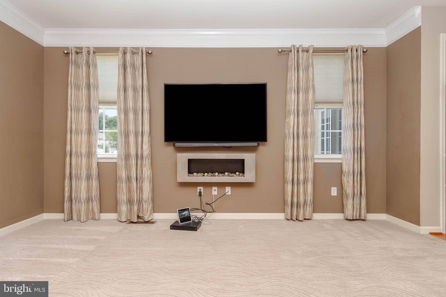 107 Steed Lane photo 6