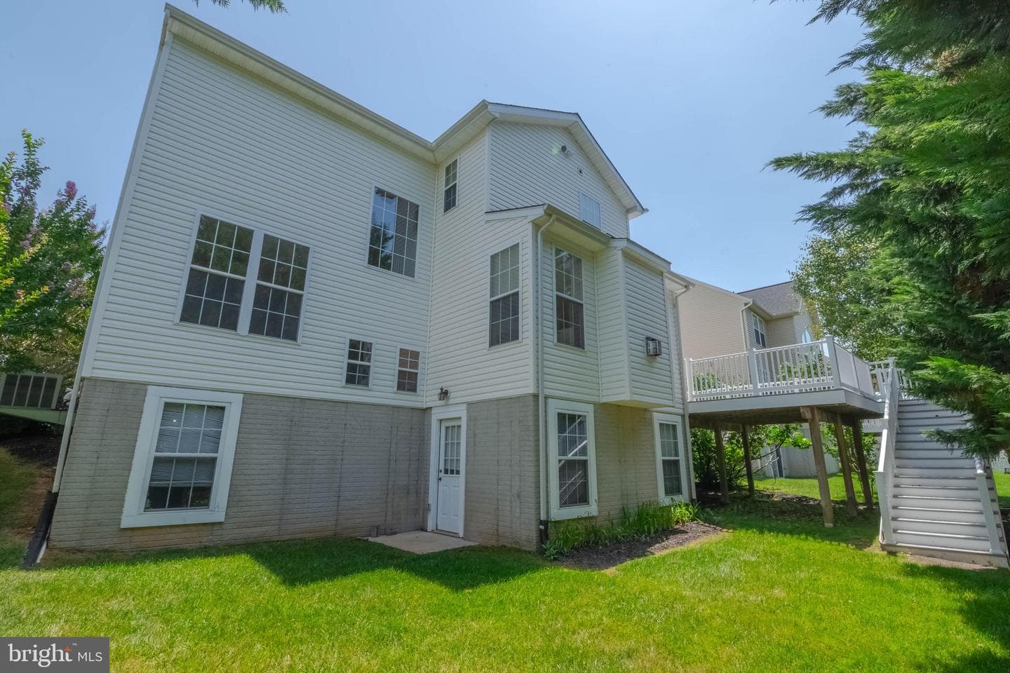 442 Clydebank Dr photo 32