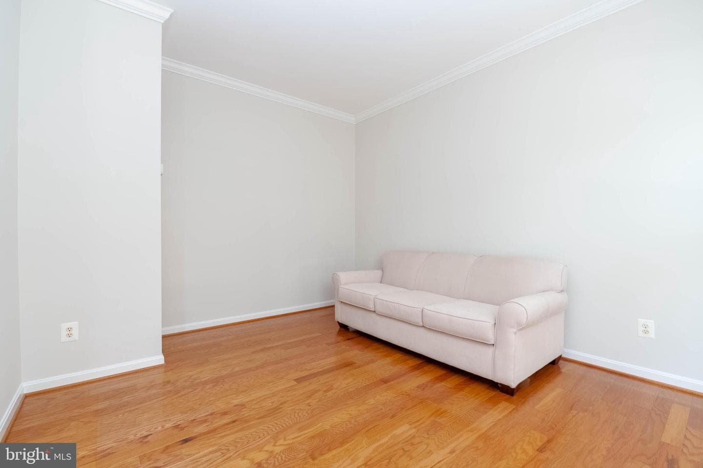 442 Clydebank Dr photo 5