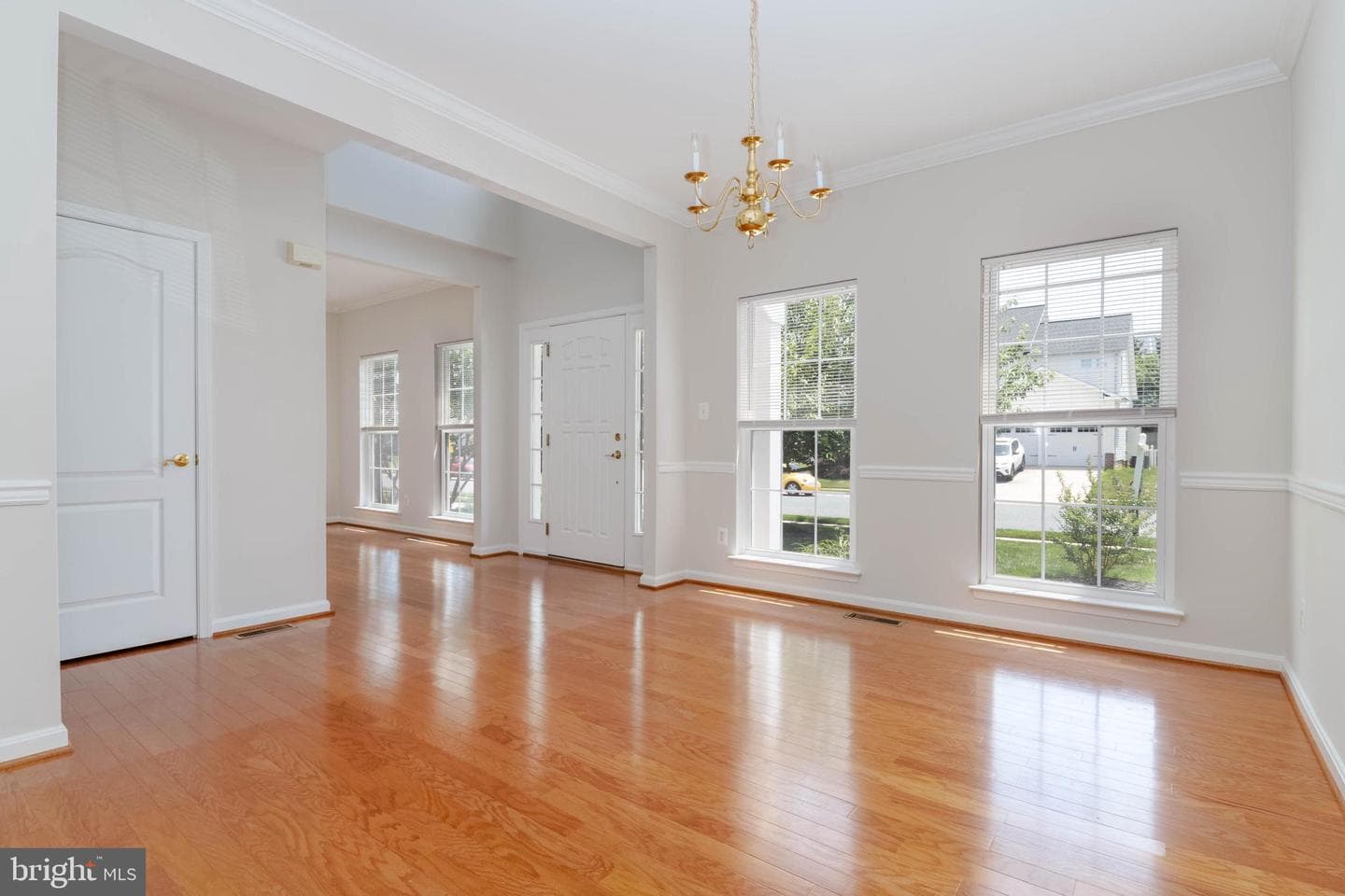 442 Clydebank Dr photo 9