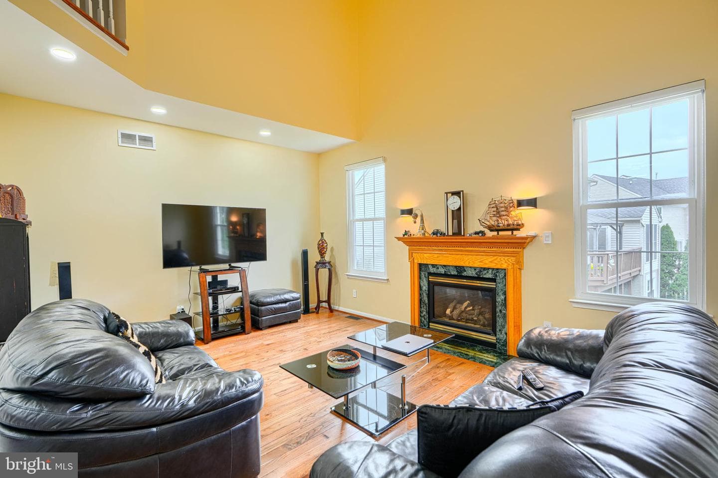 704 Greenglade Court photo 10