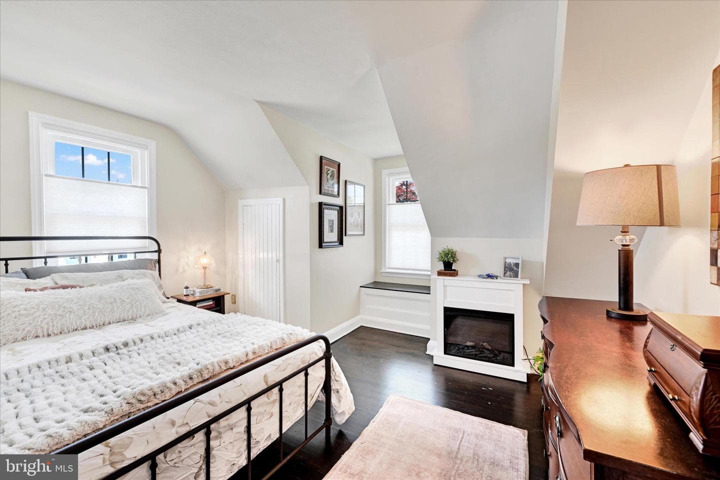 221 Thomas Street photo 25