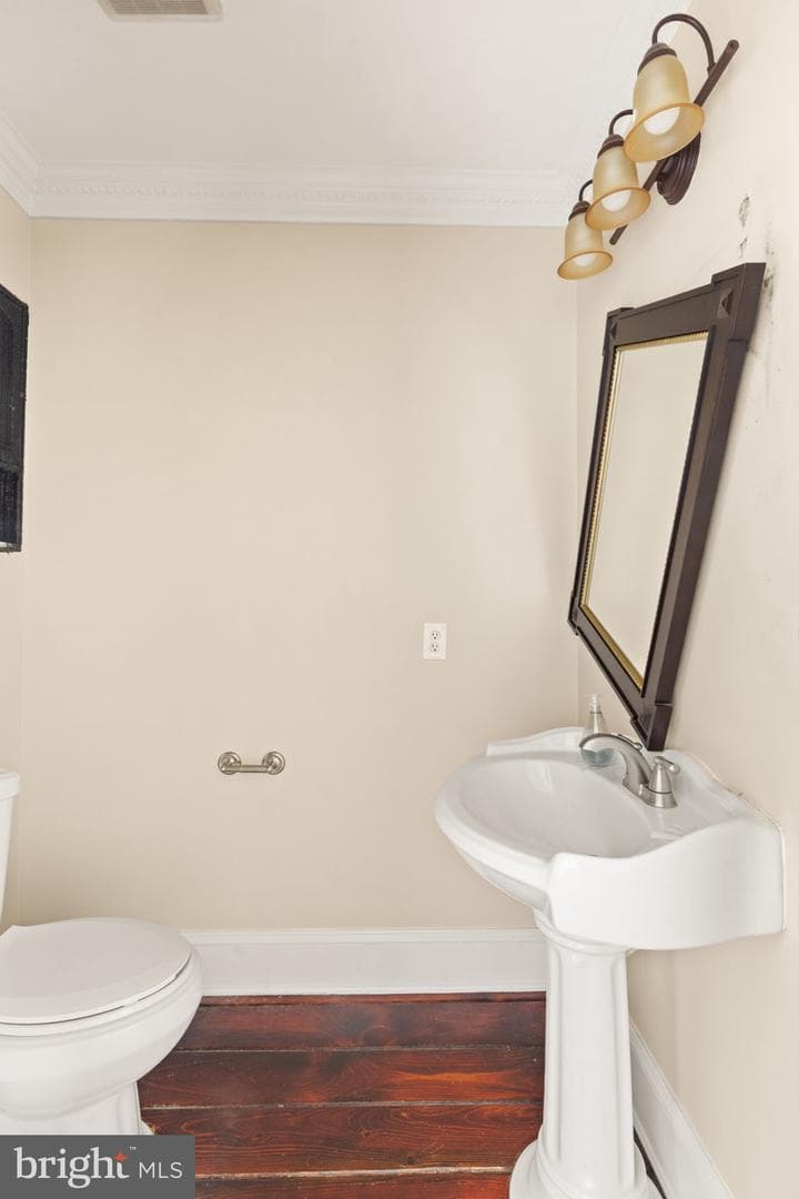 726 Green Street photo 13