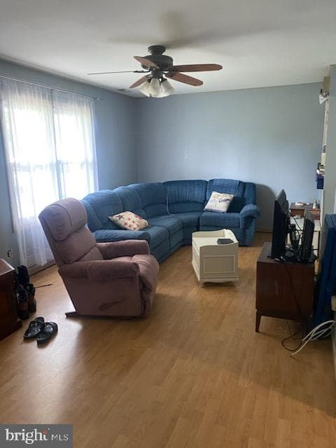 704 Falconer Rd photo 5