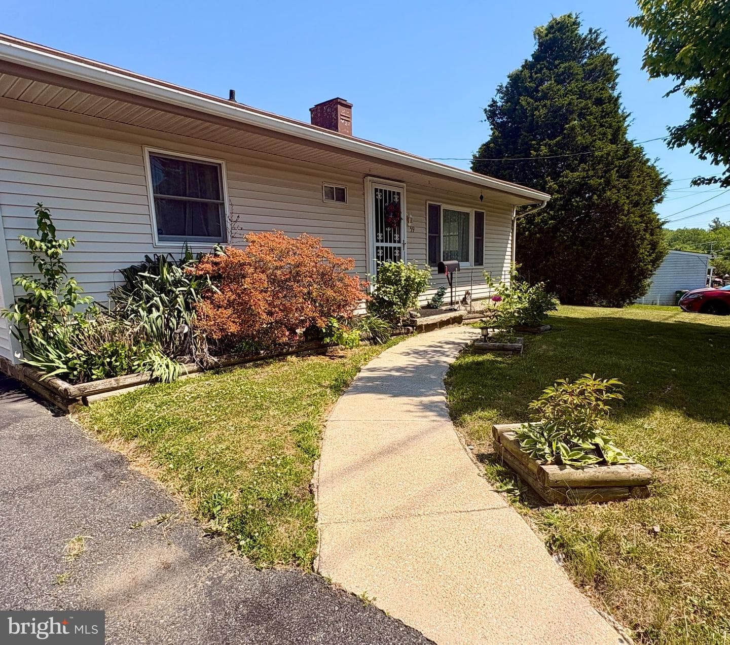 59 Moyer Drive photo 2