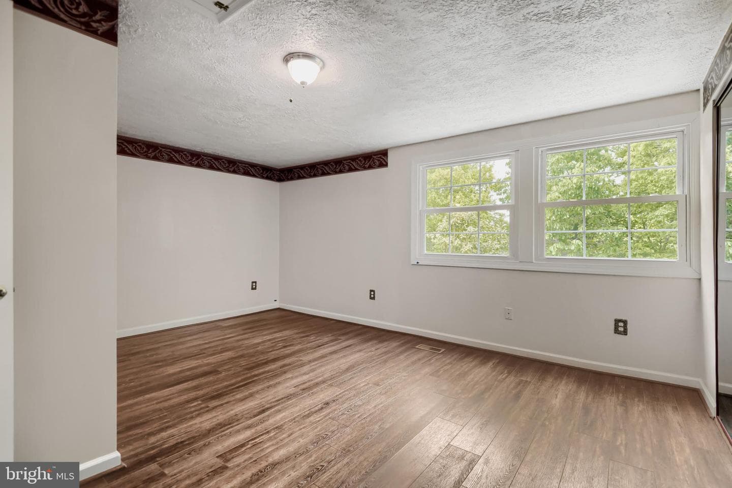 3234 Split Oak Court photo 10