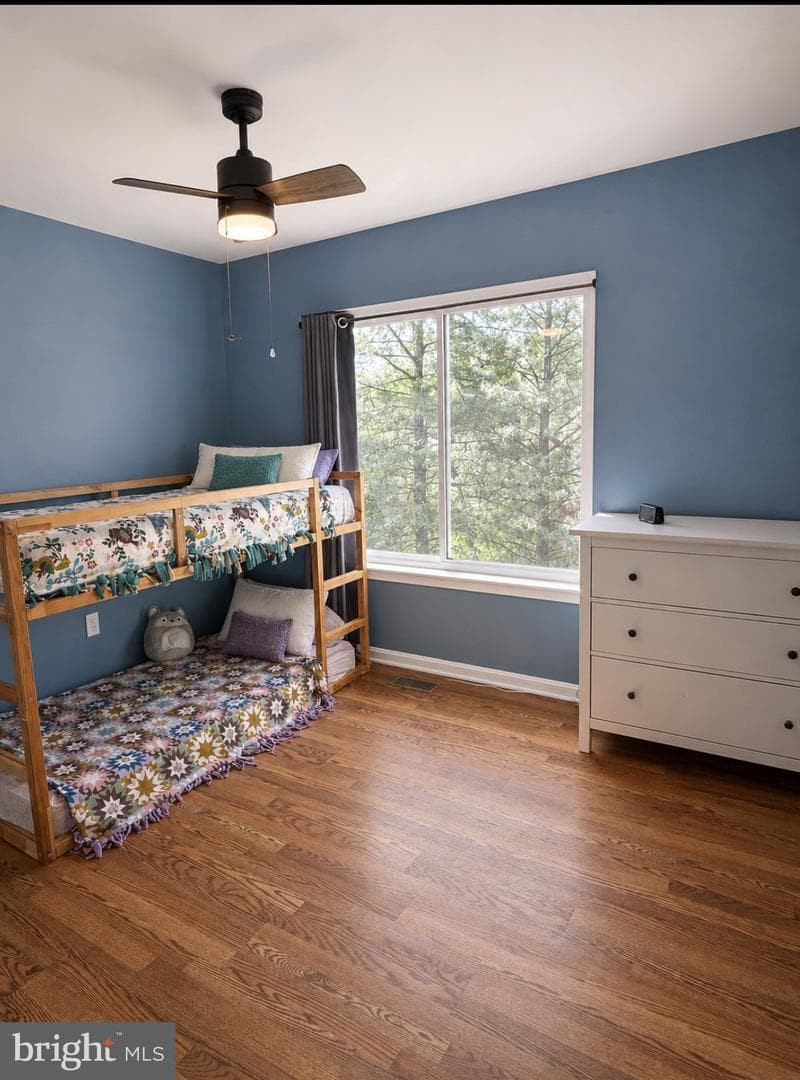 425 Kentmore Terrace photo 11