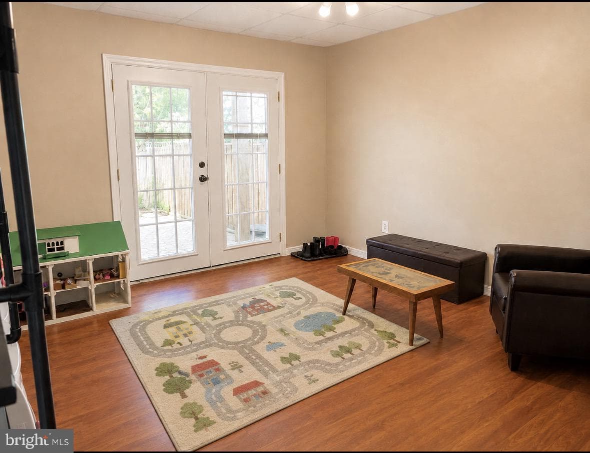 425 Kentmore Terrace photo 15