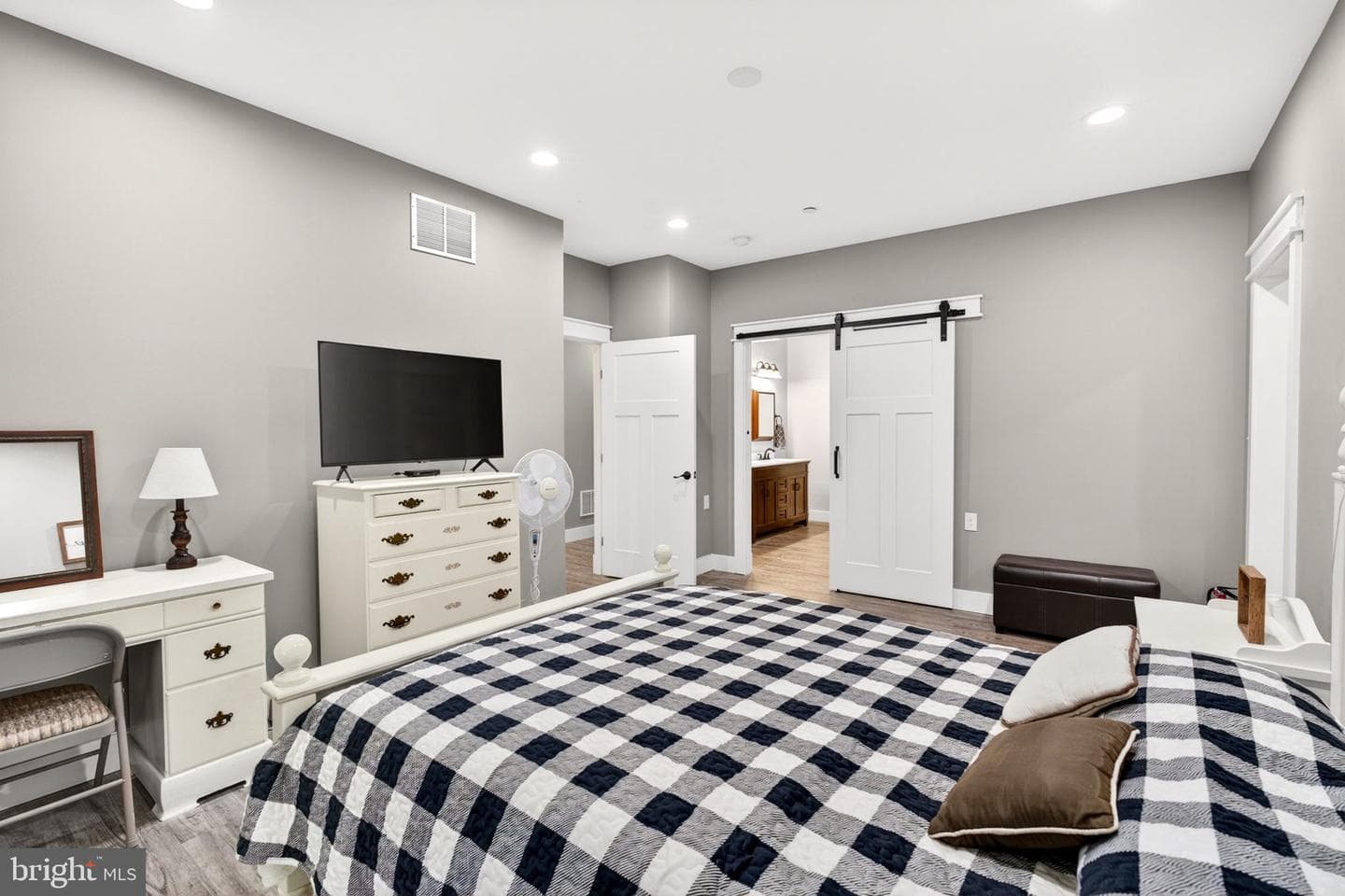 846 Stansbury Road photo 28