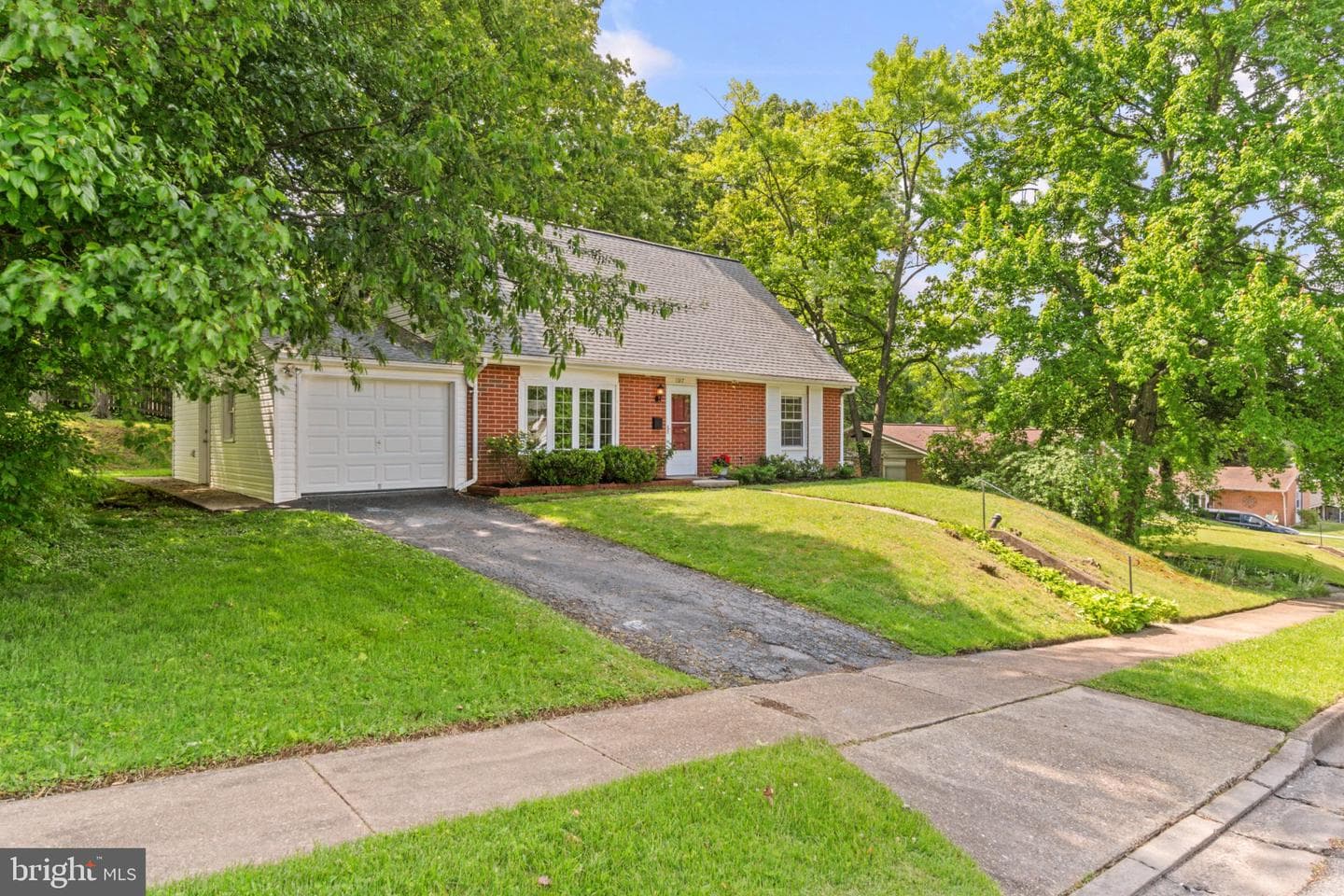 1017 Emmerick Drive photo 2