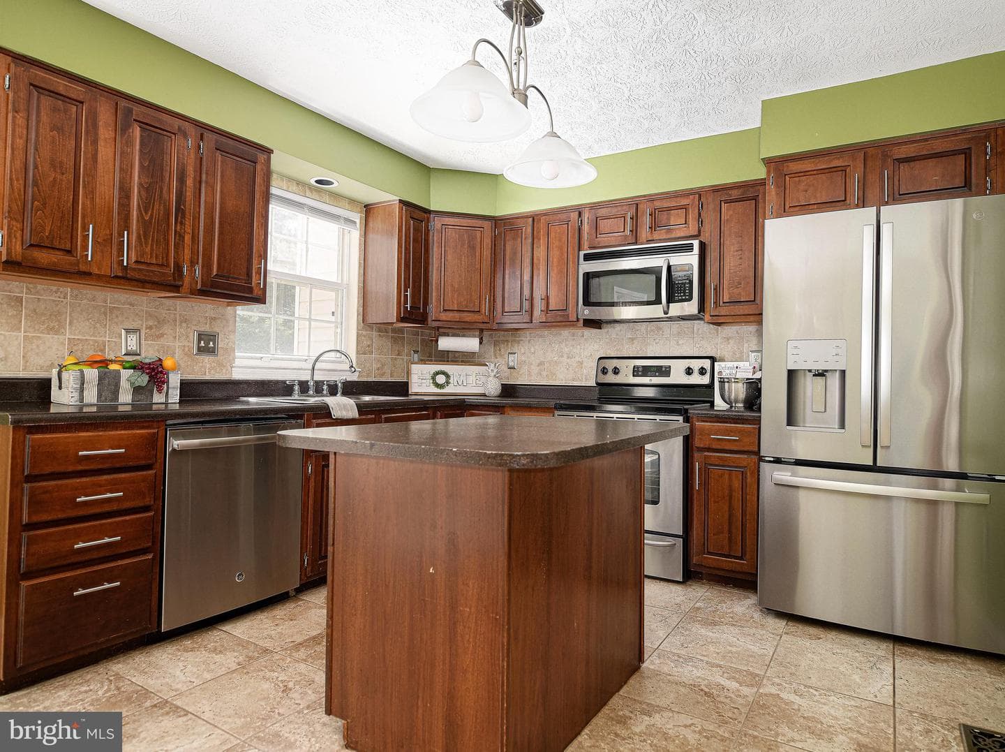 405 Ashton Lane photo 6