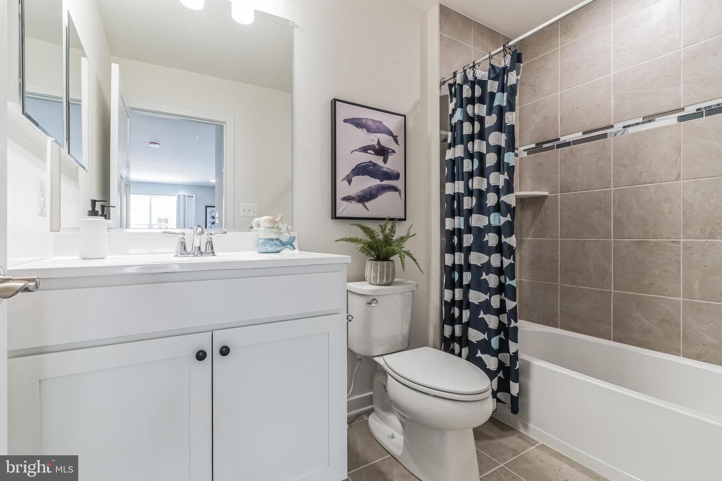 #142-3636 Dexter Court photo 4