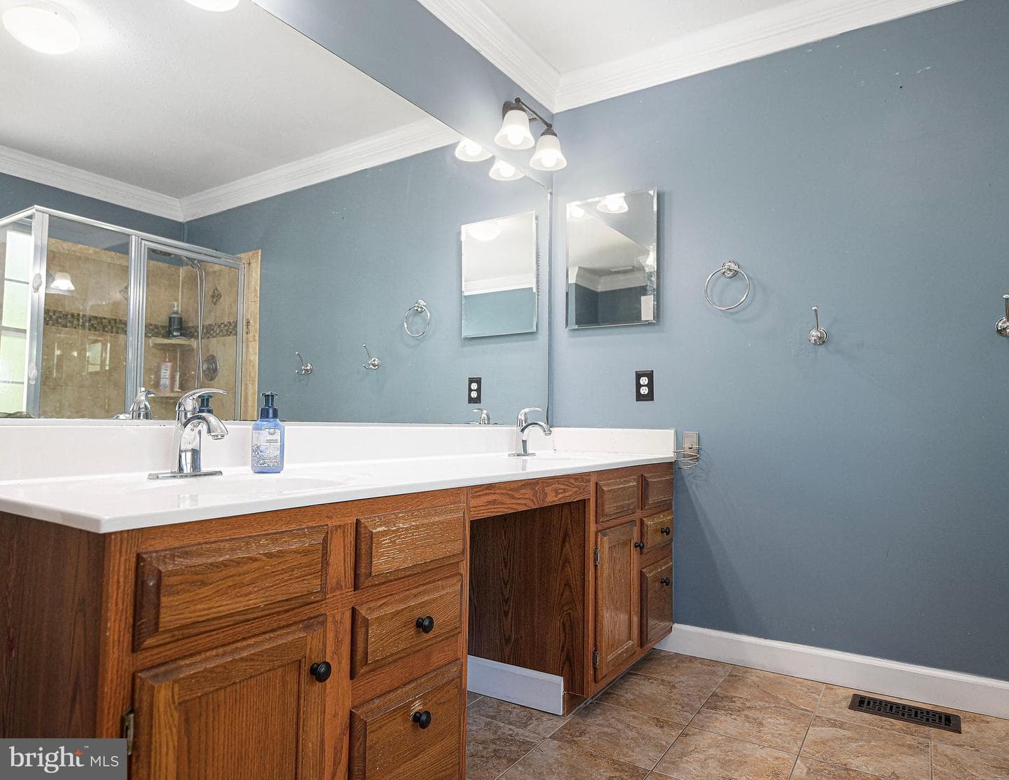 2218 Deadora Drive photo 33