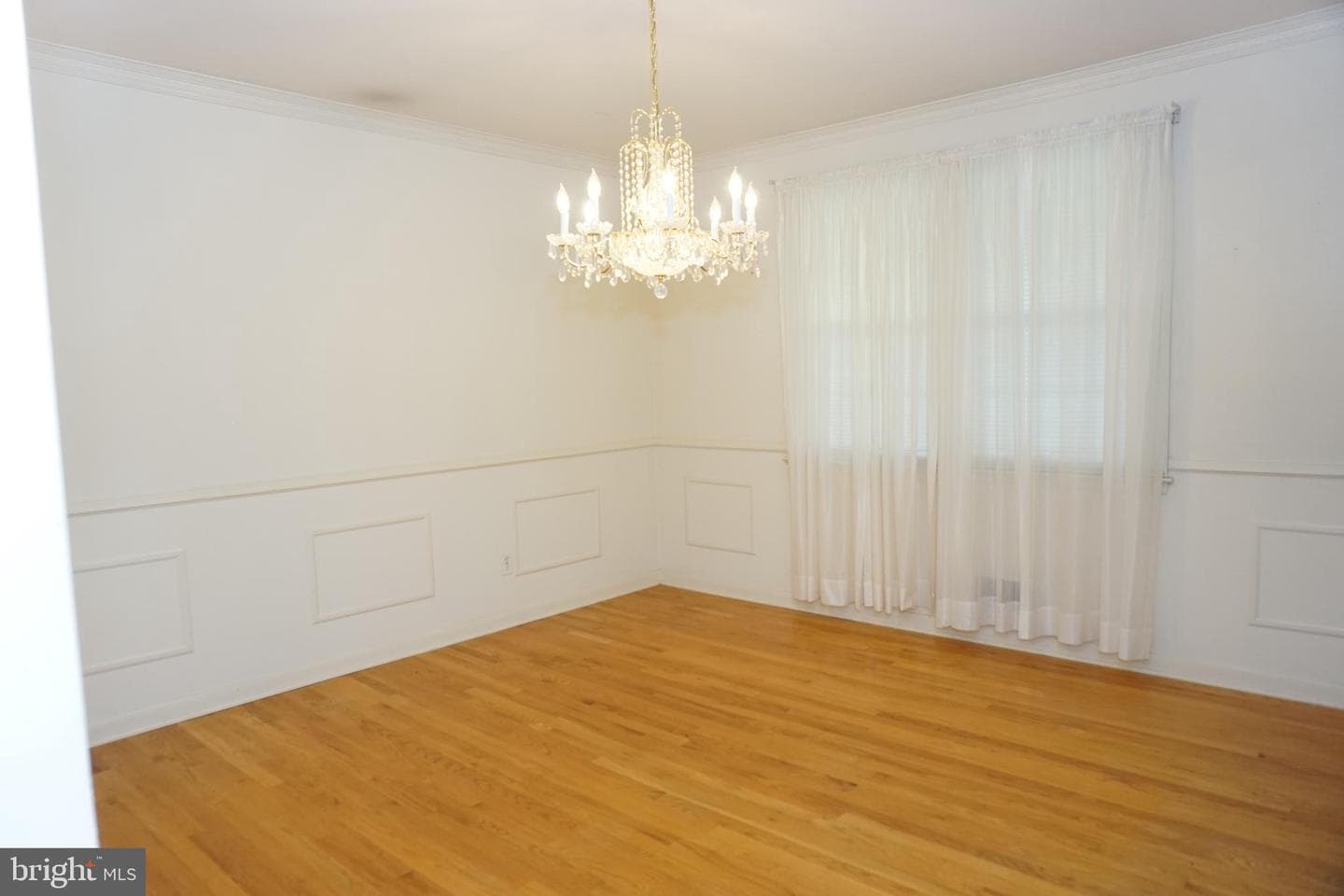 1304 Chez Court photo 29