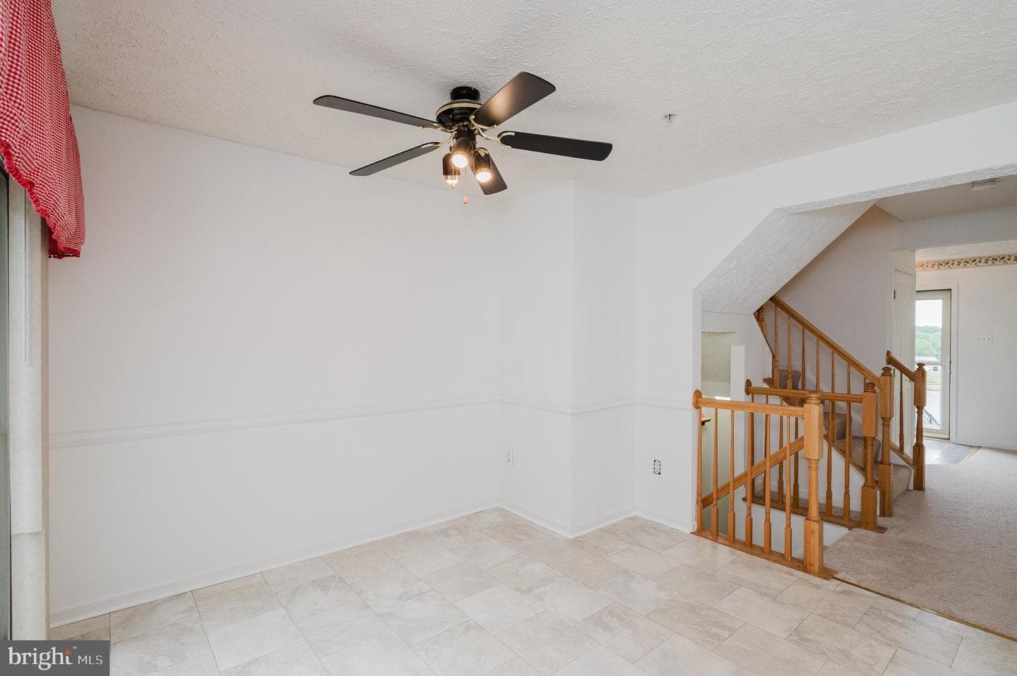 556 Macintosh Circle photo 12