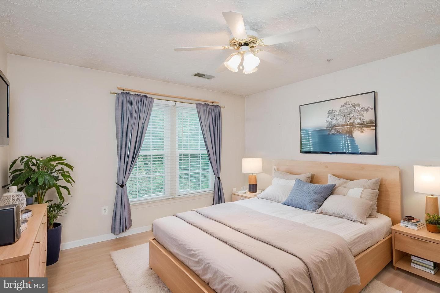 556 Macintosh Circle photo 14