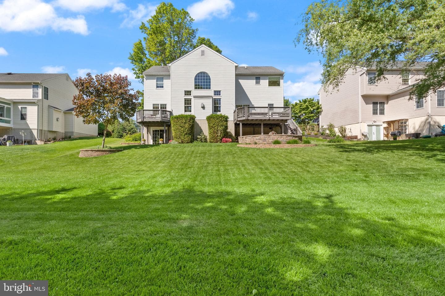612 Loring Avenue photo 42