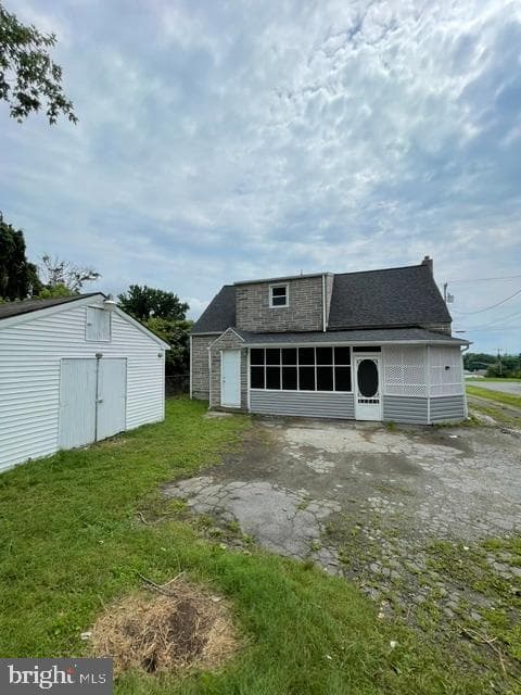 605 Camilla St photo 25