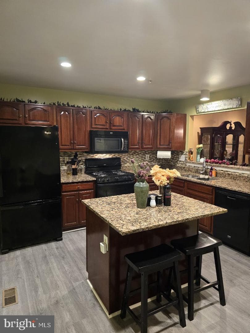 217 Ferring Court photo 6