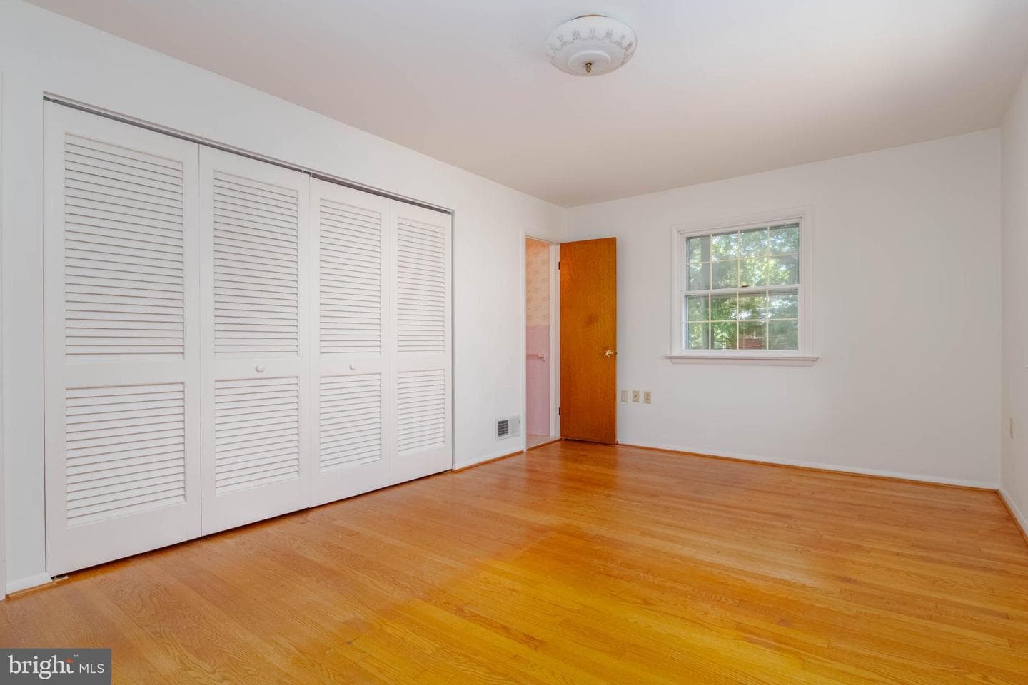 434 Woodcrest Drive photo 12
