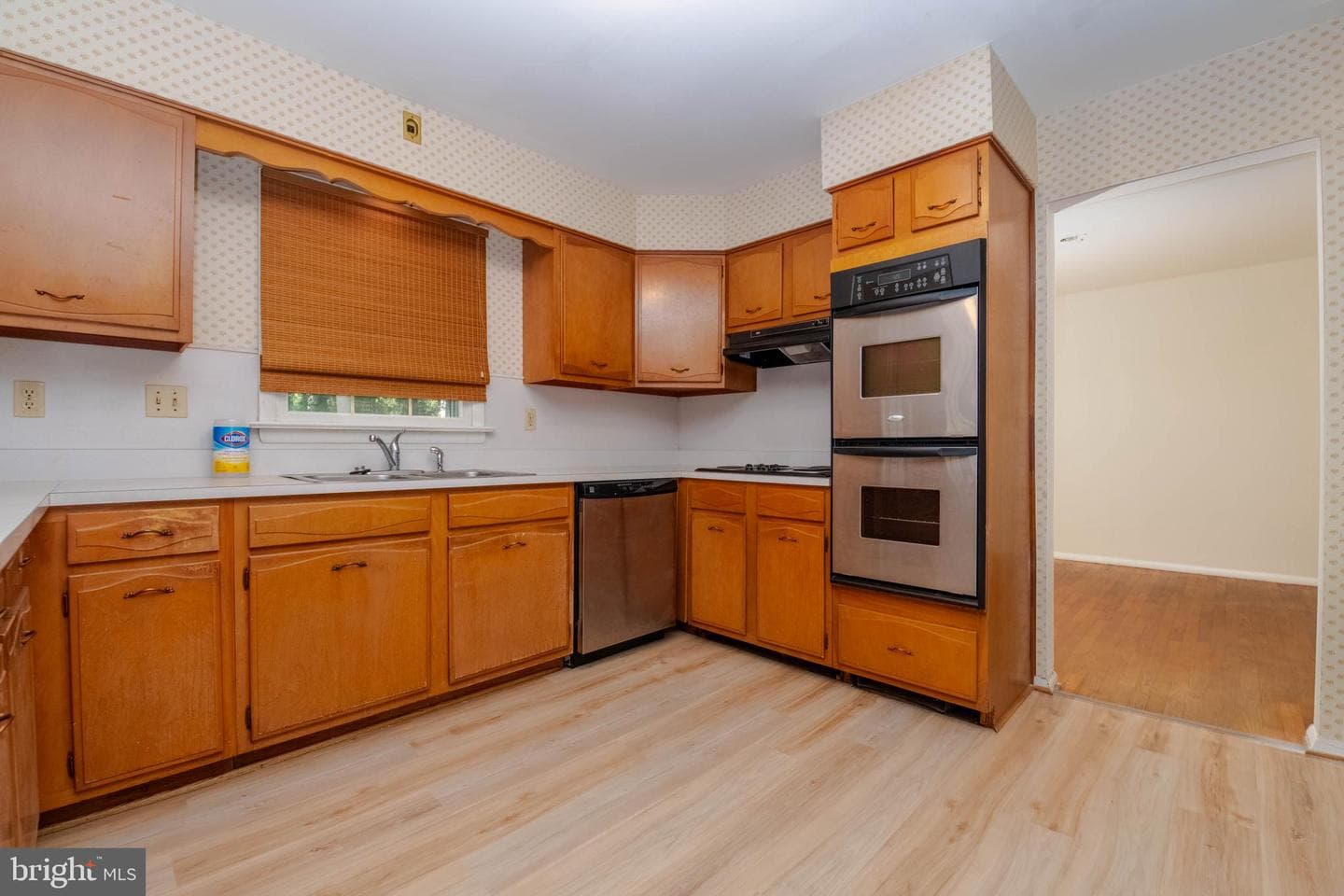 434 Woodcrest Drive photo 8