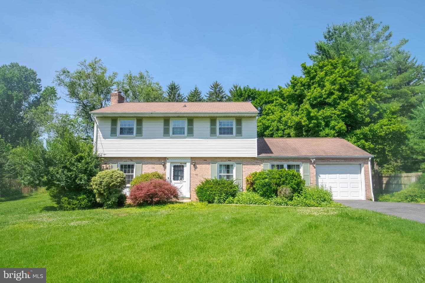 306 Cherokee Pl photo 3