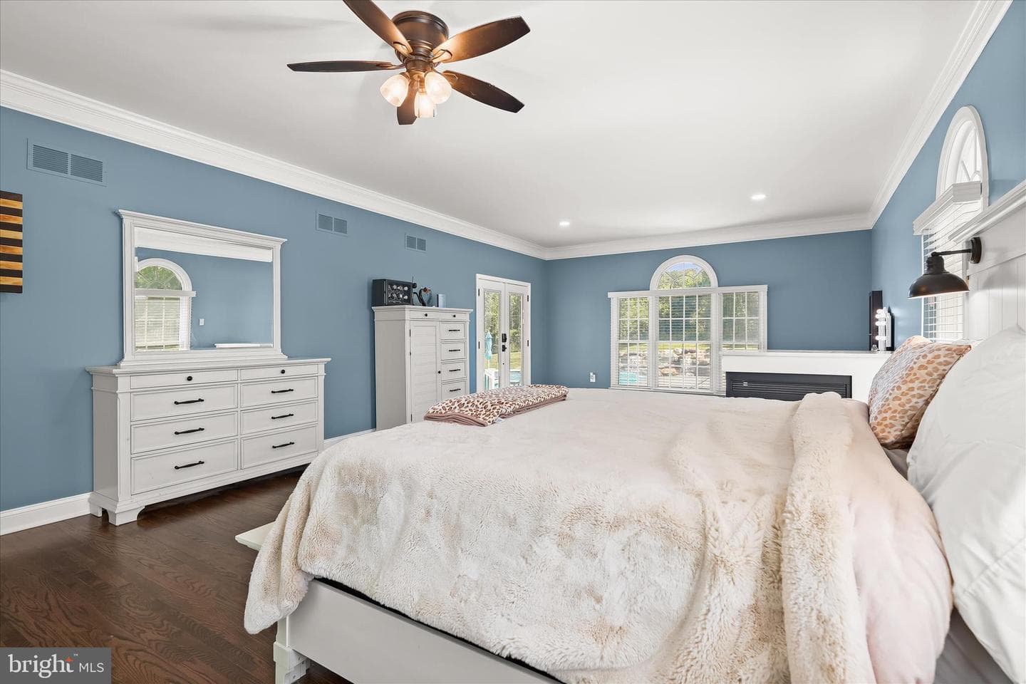 3003 Sheffield Court photo 46