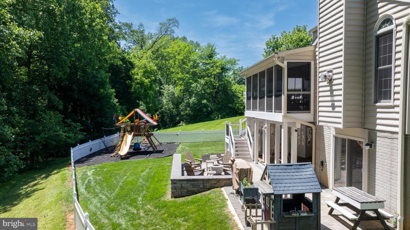 1211 Hickory Brook Court photo 10