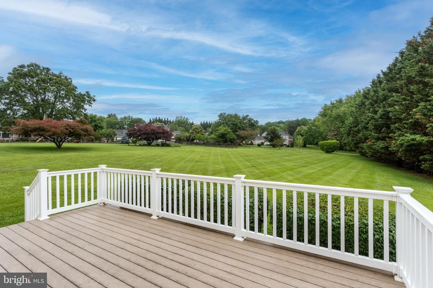 1802 Hamlet Place S photo 7
