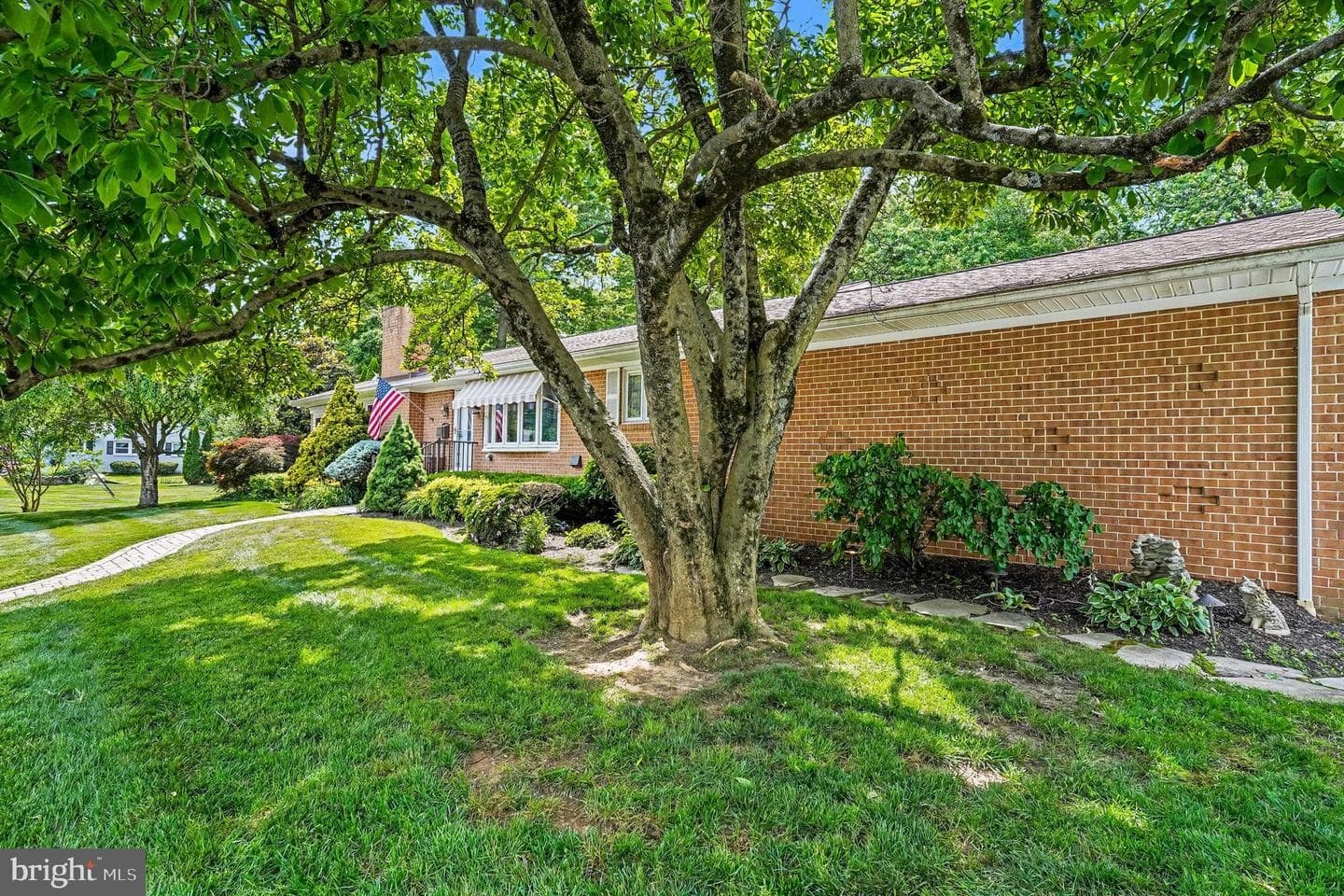 102 Graceford Drive photo 31