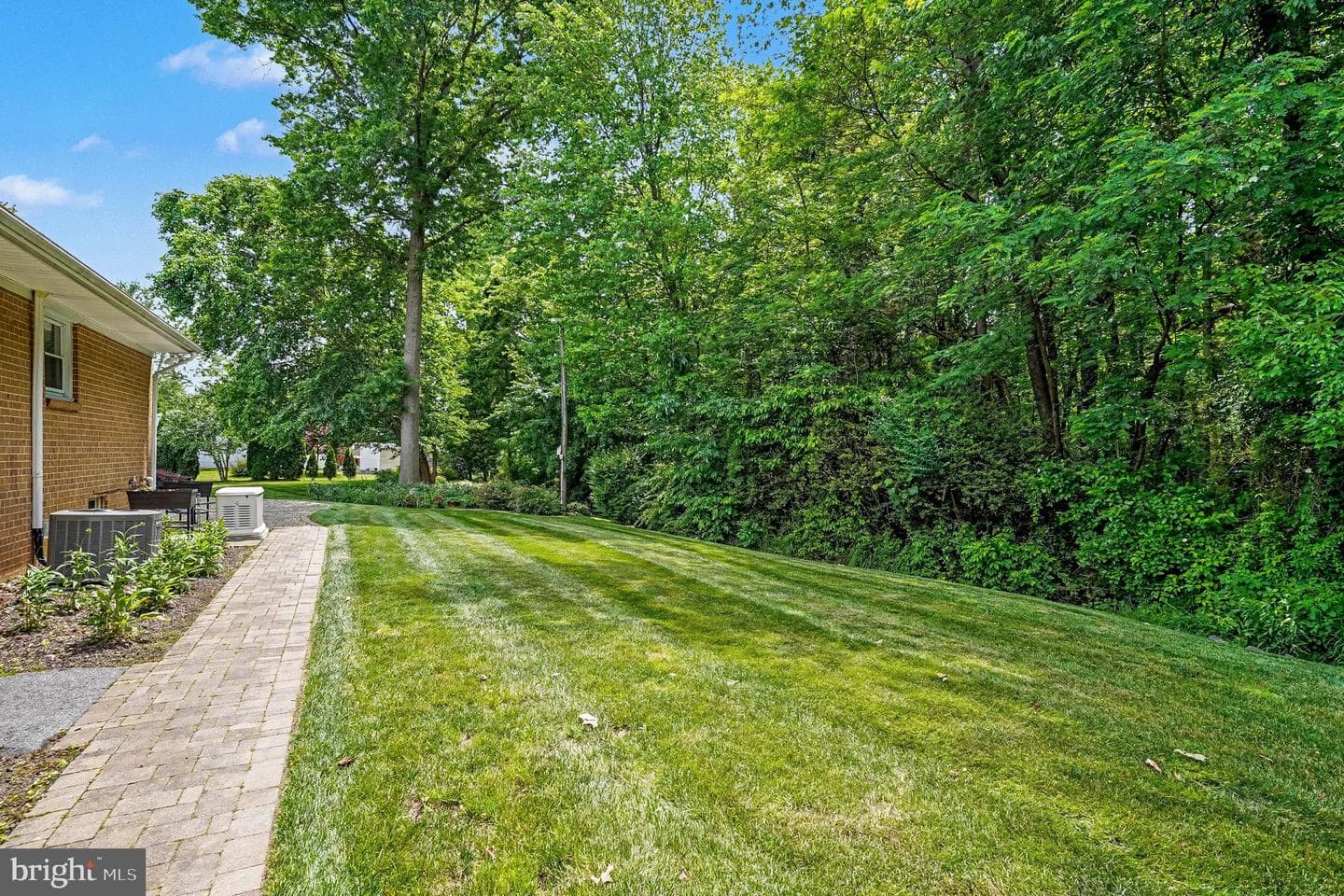 102 Graceford Drive photo 32
