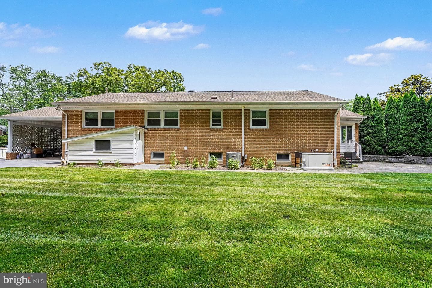102 Graceford Drive photo 33