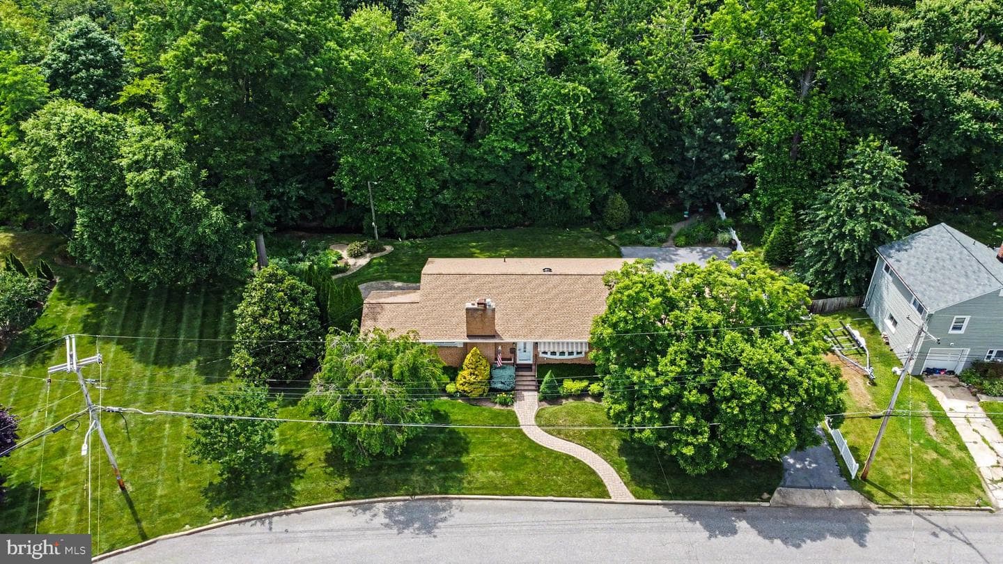 102 Graceford Drive photo 46