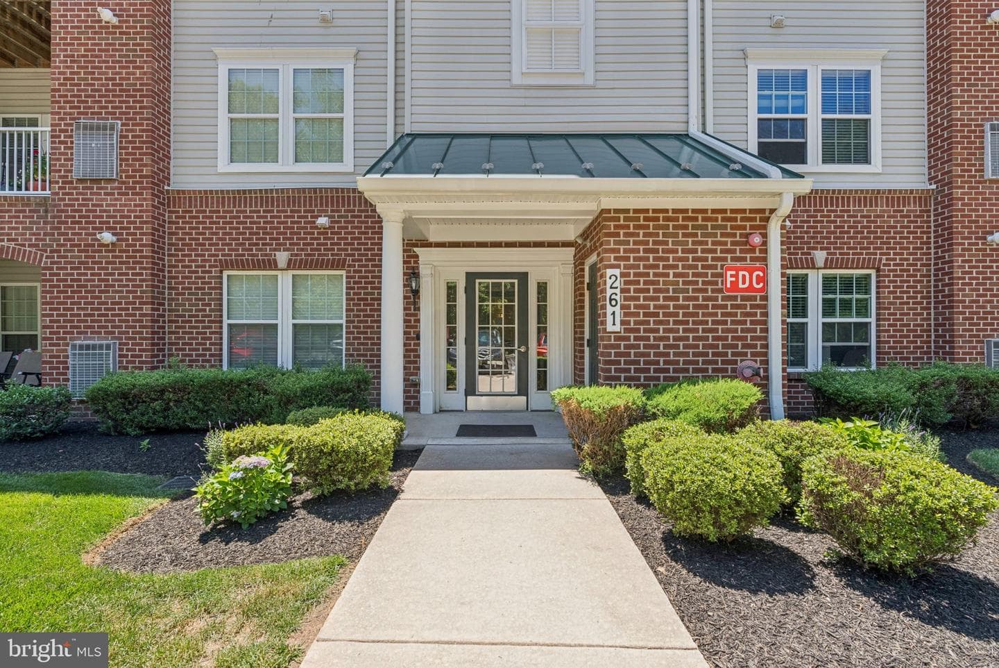 261 Beckenham Circle #402 photo 47
