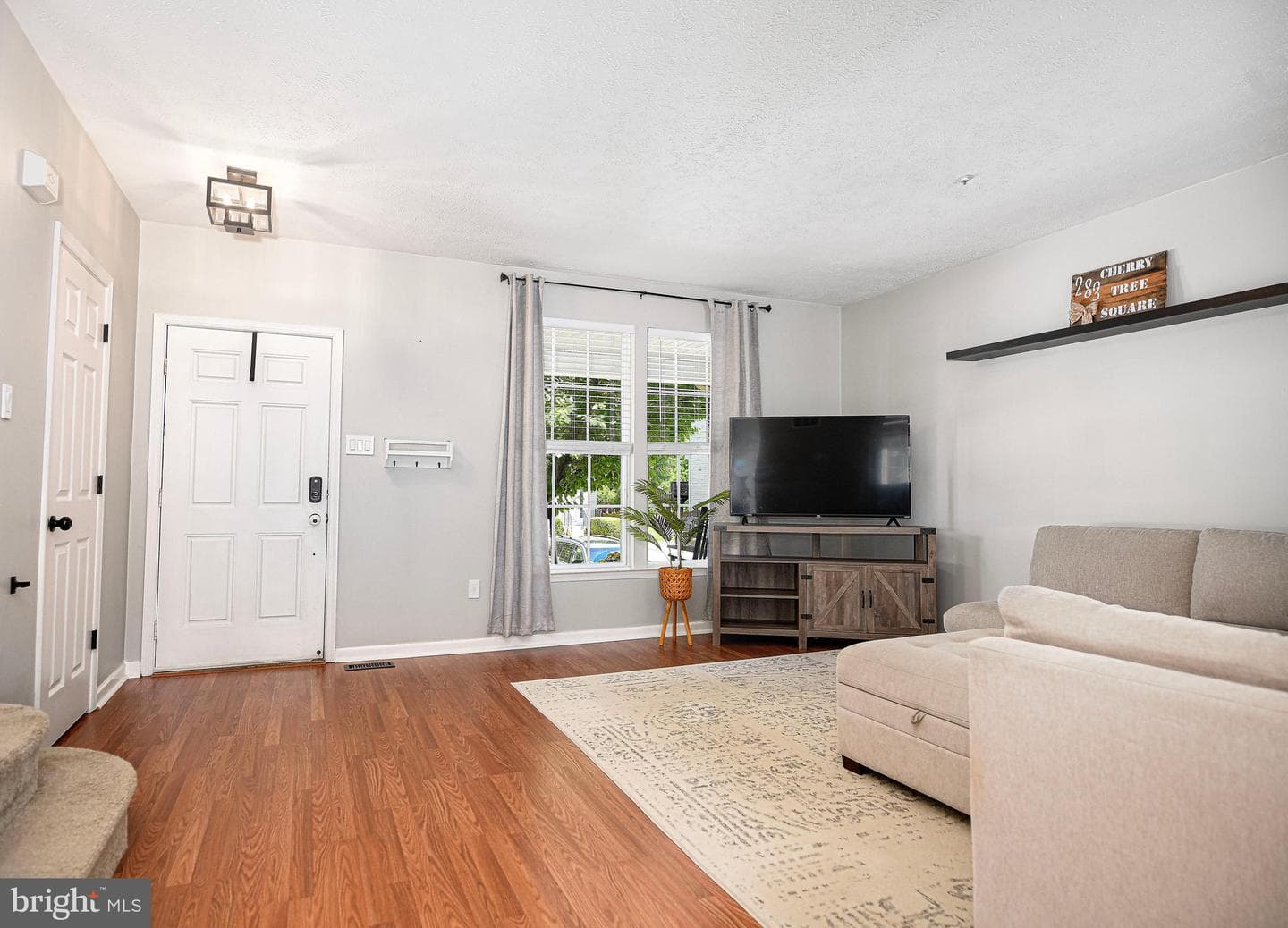 283 Cherry Tree Square photo 13