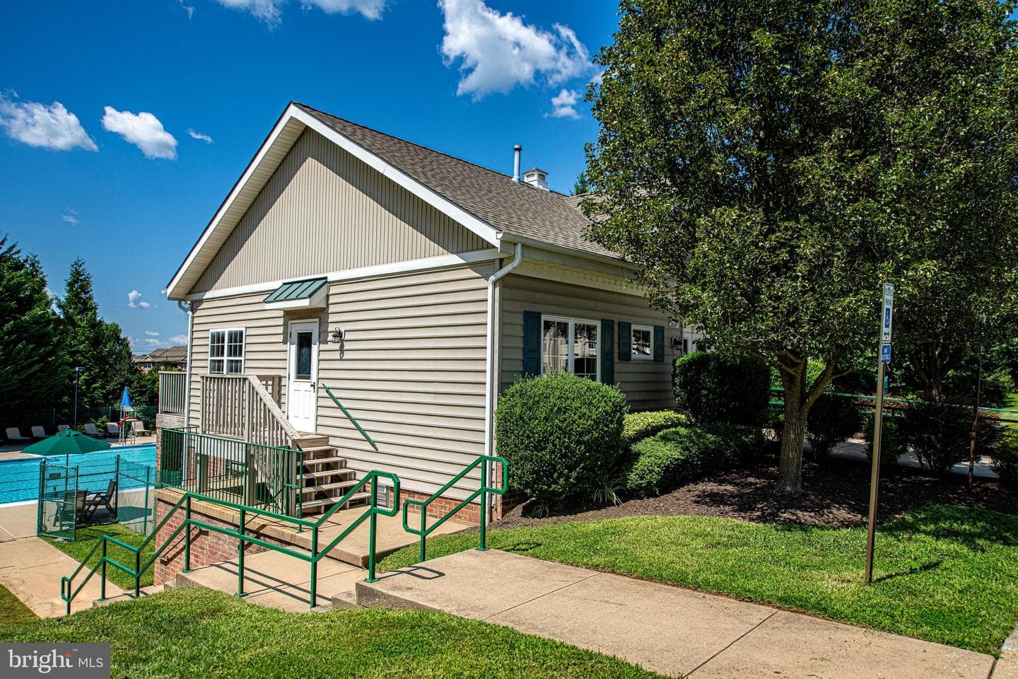 283 Cherry Tree Square photo 33