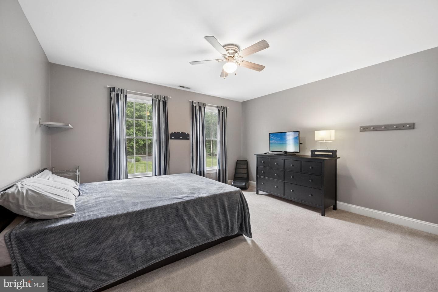 813 Saint Ann Drive photo 34