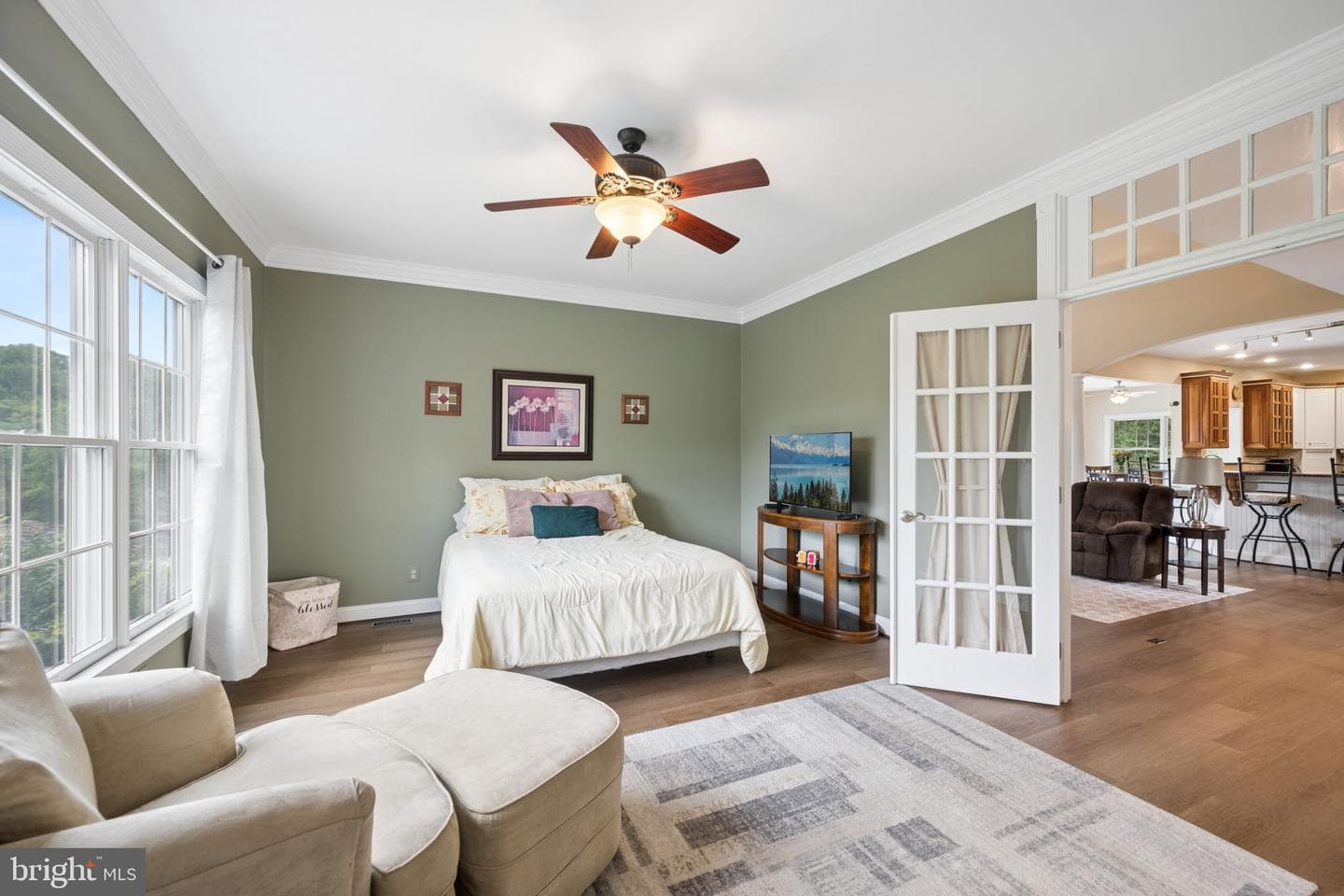 813 Saint Ann Drive photo 61