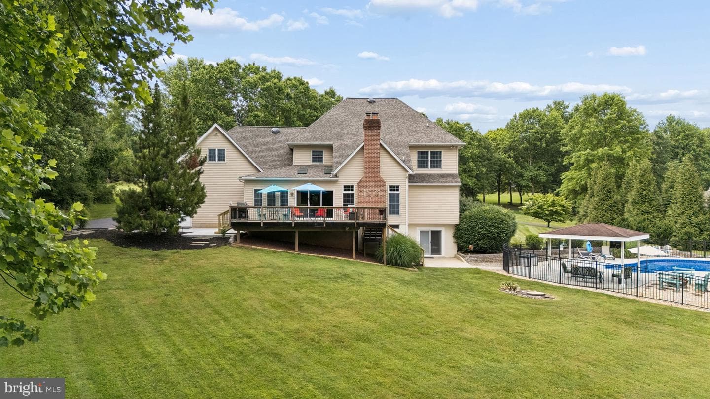 813 Saint Ann Drive photo 82