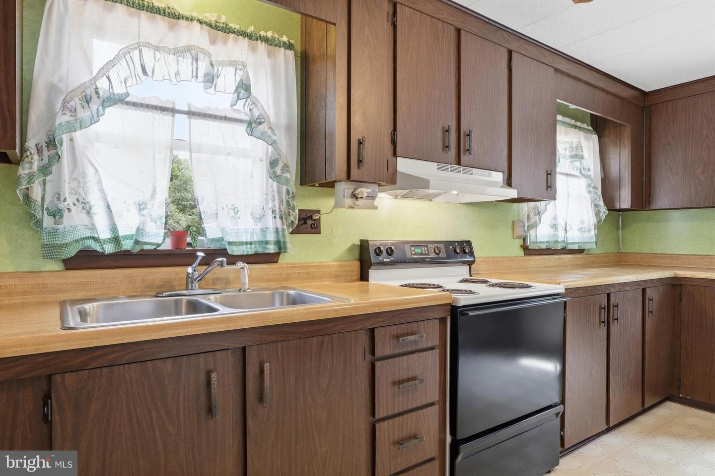1809 Harkins Road photo 11