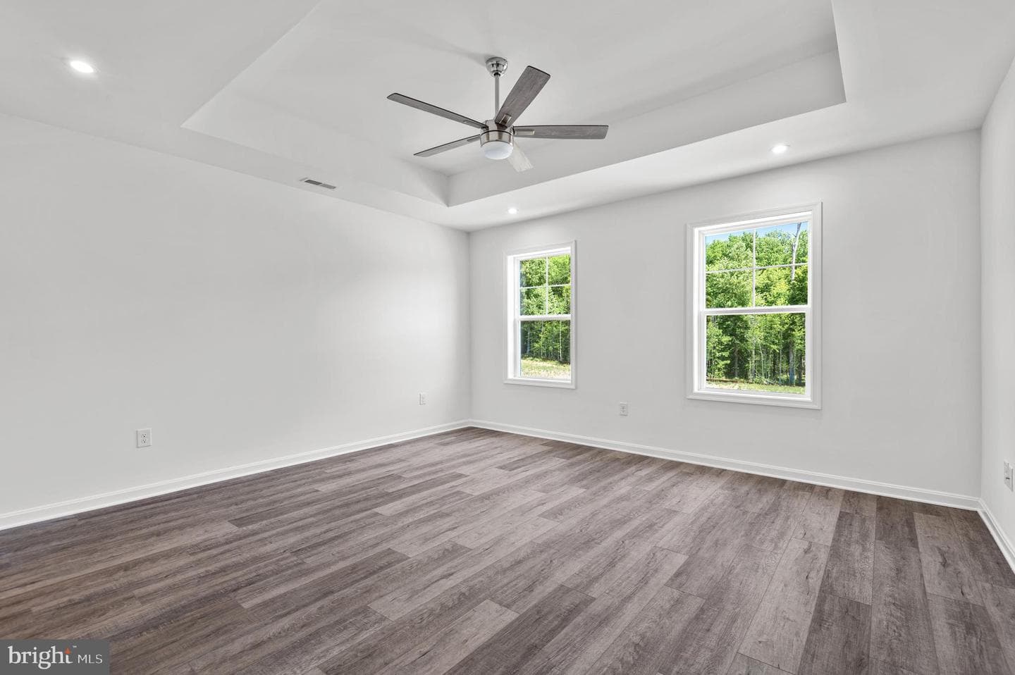 756 Bur Oak Court photo 14